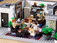 LEGO Creator Expert 10291 Queer Eye - The Fab 5 Loft - 110