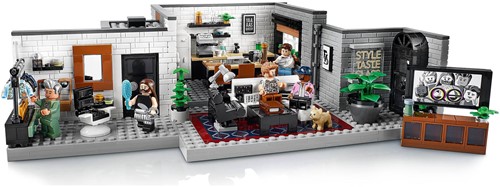 LEGO Creator Expert 10291 Queer Eye - The Fab 5 Loft - 20