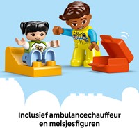 LEGO DUPLO Stad 10447 Ambulance met chauffeur - 100