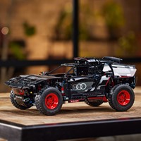 LEGO Technic 42160 Audi RS Q e-tron - 110