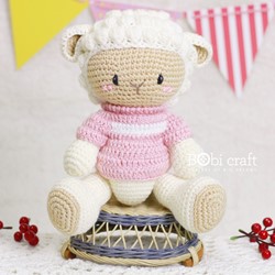 Bobi craft The Lively Barbra - Knuffel schaap 22,5cm